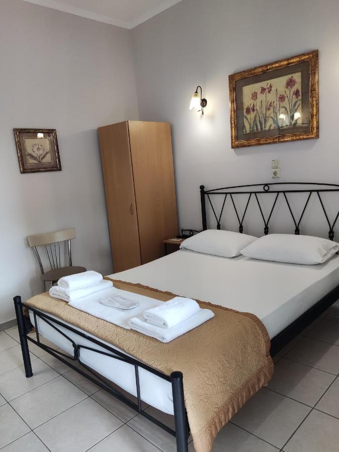 Exarchos Guest House อิโออันนินา ภายนอก รูปภาพ