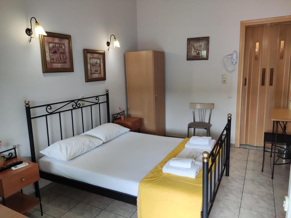 Exarchos Guest House อิโออันนินา ภายนอก รูปภาพ