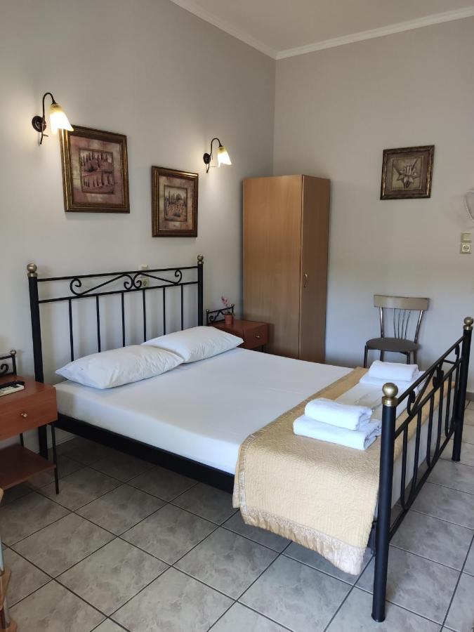 Exarchos Guest House อิโออันนินา ภายนอก รูปภาพ