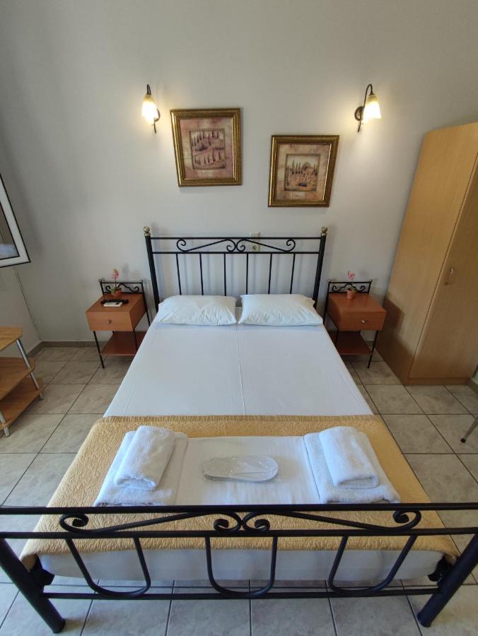 Exarchos Guest House อิโออันนินา ภายนอก รูปภาพ