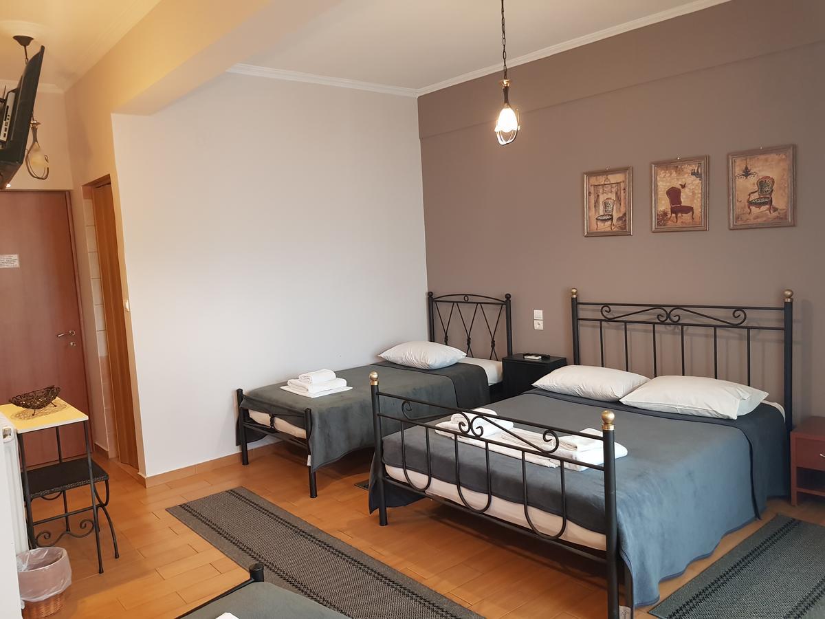 Exarchos Guest House อิโออันนินา ภายนอก รูปภาพ